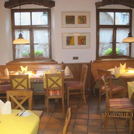 Ellenbergs Restaurant & Hotel Hessheim Exterior foto